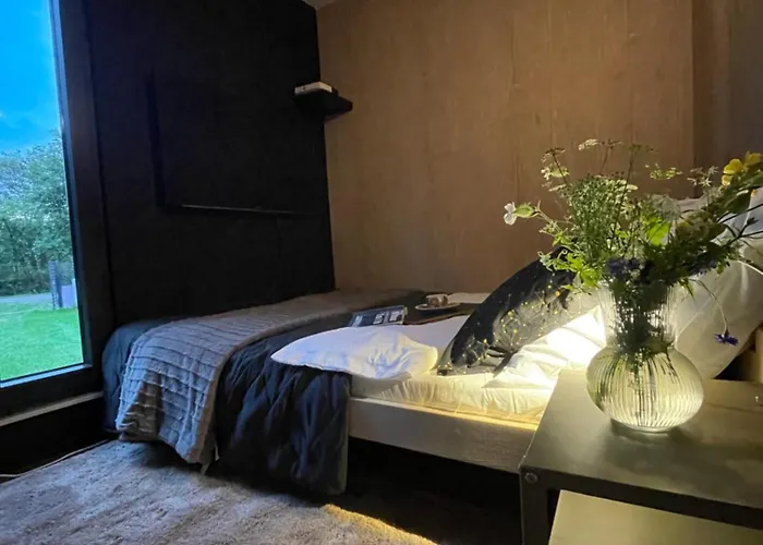 Kontener Nad Rzeka * Grabie