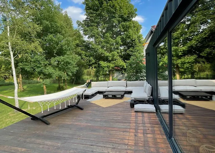 Holiday home Kontener Nad Rzeka Grabie